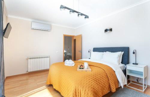 Host Wise - Deluxe Spacious House with Terrace & Jacuzzi - Foto 4