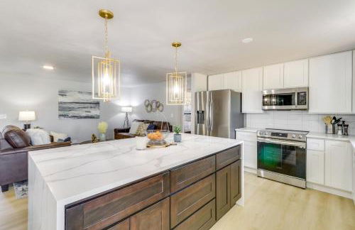 Chehalis Getaway with Golf Course View and Fire Pit! - Photo 8