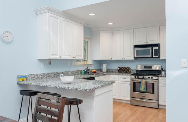 Oasis Steps From Beach Outdoor Shower and Dining - Foto 15