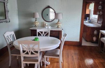 Small-town bungalow downtown - Foto 14