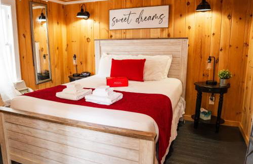 Cottage 7 - Stand Alone Queen Bed Child Loft w Twin Private Bath Kitchenette Pets Allowed Fee applies - Foto 1