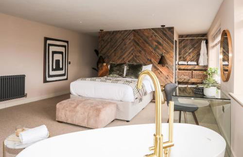 The Hayloft - Photo 13