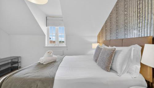 Spacious 4BR Newport Home - Ideal for Families & Groups - Foto 5