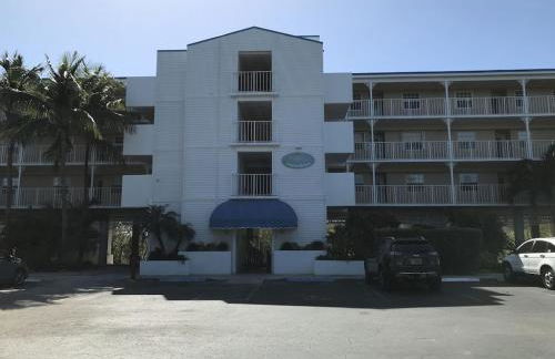 Tropical Getaway w/Private Beach 1 BD Condo - Foto 26