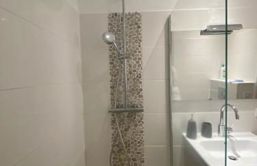 Appartement climatisé avec parking privé au cœur de la vieille ville - Foto 24