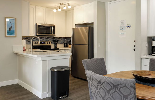 Oceanside Beach Condos - Photo 33