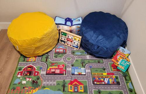 Cozy Luxury Apt, Gym, King Bds, Comfy Sectional - Foto 29