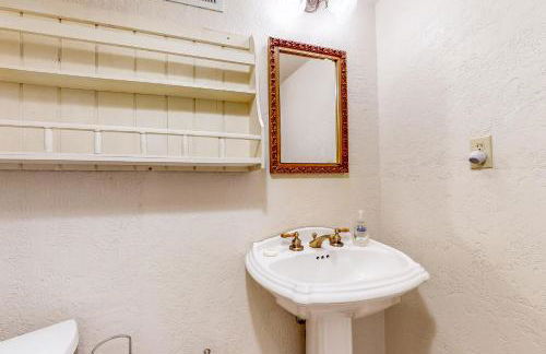 Forbestown Carriage House in the Heart of Dtwn - Foto 17