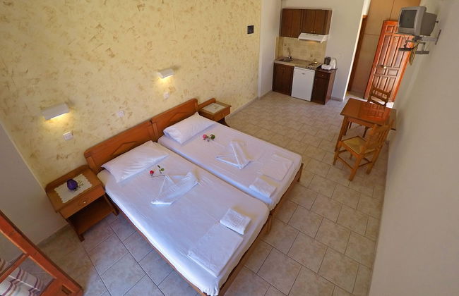 Tarsanas Apartments - Photo 16