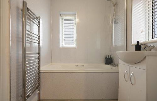 25 minutes from the peak district - Foto 3