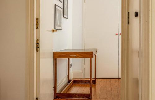 Comfortable modern 1 bedroom Apartment - Photo 12