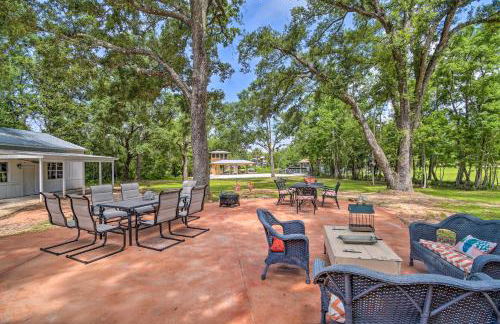 Riverside New Magnolia Springs Home with Dock, Beach - Foto 23