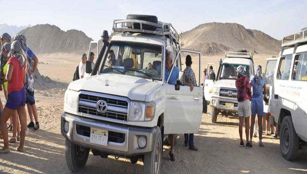 Bedouin Dinner in the Desert - Photo 4