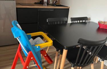 Appartement de la Fontaine à la Tour du Pin hyper centre parking privé - Foto 9