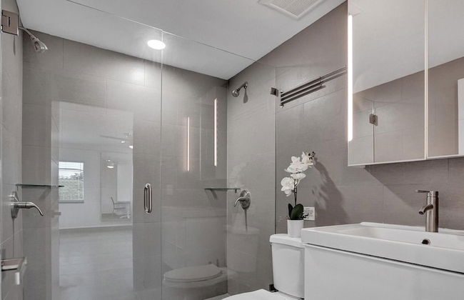 3-storey Home with Beautiful Lake View - Foto 18