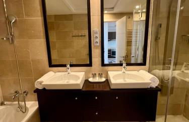 BEACHFRONT Penthouse Luxury - Photo 33