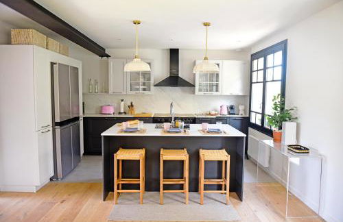 NEW Remodeled Home 4Bed/3.5Bath, Walking to BEACH! - Foto 5