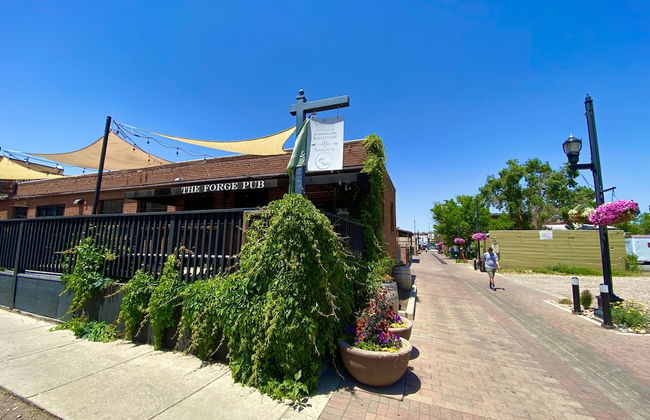 The Penthouse Loft in the Heart of Old Town! - Photo 24