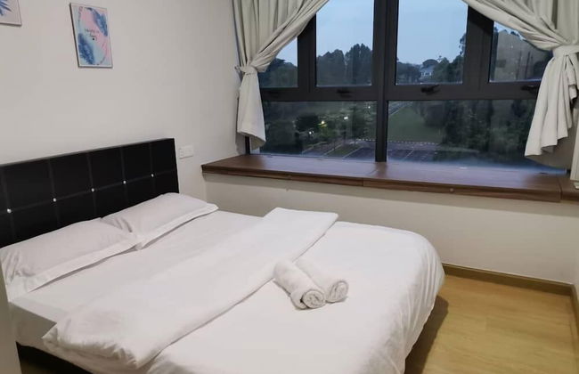 Cityview 2BR Country Garden Danga Bay @ Natol - Photo 2