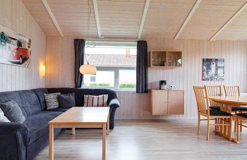 4 person holiday home in GROEMITZ - Photo 7