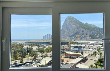 THE ROCK VIEWS APARTMENTS 1 min walking to Gibraltar - Foto 7