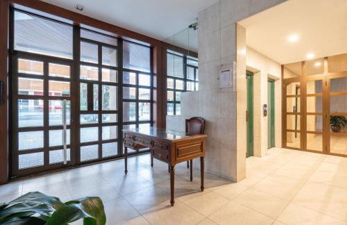 Stylish & Spacious Flat near the Beach by HostWise - Photo 40