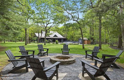 Wainscott Woods by Rove Travel - Luxe Estate with Pool - Foto 5