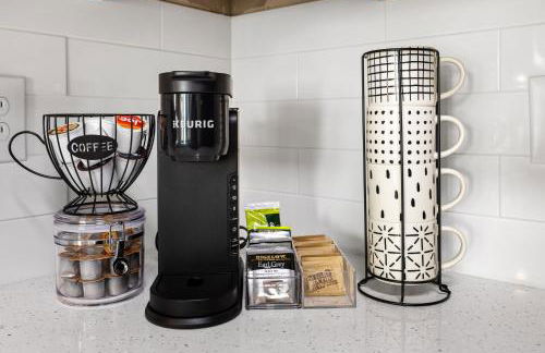 Softly Styled 1 King Sofa Bed Haven Frisco, TX - Foto 12