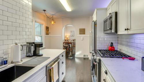 Walk to Fox River Grove Train Station and Hot Tub! - Foto 4