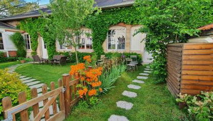 APPARTEMENT DE CHARME AU COEUR DE NEVERS - Foto 2, Garden, Garden view