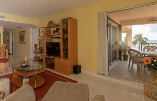 Picturesque 2 Bedroom Condo with Fabulous Ocean Views. 2 Condo by RedAwning - Foto 11