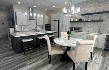 Beautiful New construction home - New Pool & Spa! - Foto 23