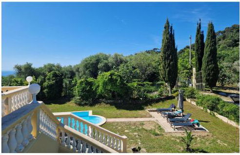 Gorgeous Apartment In Camporosso - Photo 12