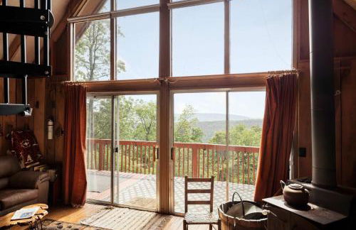 Stunning Mountain Views w Deck & Grill on 5 Acres! - Foto 4