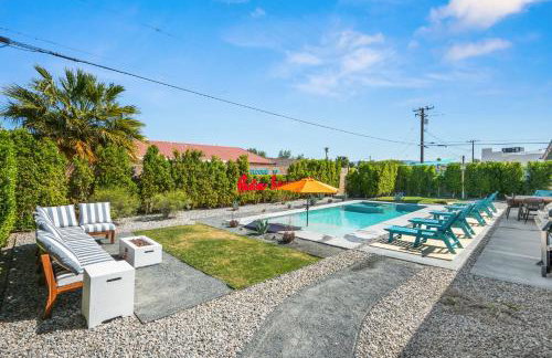 NEW Retro Escape 70's Vibes Wellness Game Room - Foto 45