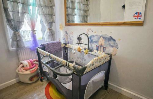 ApArt 2 Luxury 3BR Apartment Free Parking Sleeps 6 - Foto 78