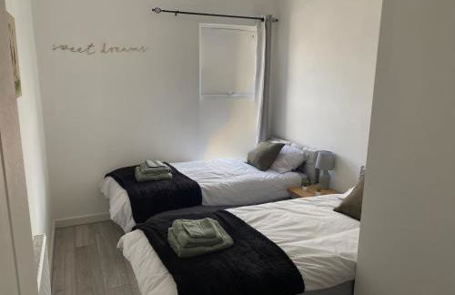 Stylish Home - Close to City Centre, Anfield Stadium - Free Parking - Foto 33