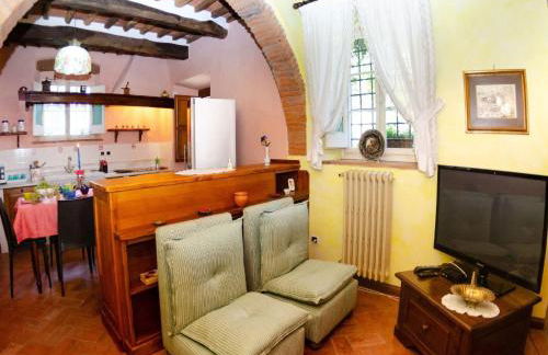 Villa in Uzzano with Private Pool & Garden - Foto 4