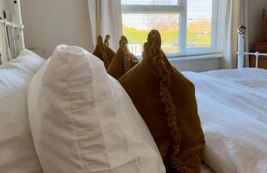 Beautiful spacious Home in Hereford - sleeps 7 - Photo 25