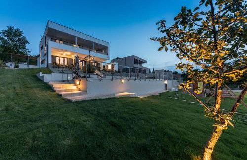 Villa Althea for 8 persons near Labin with 35 m2 heated pool, kids playground & large garden - Foto 4