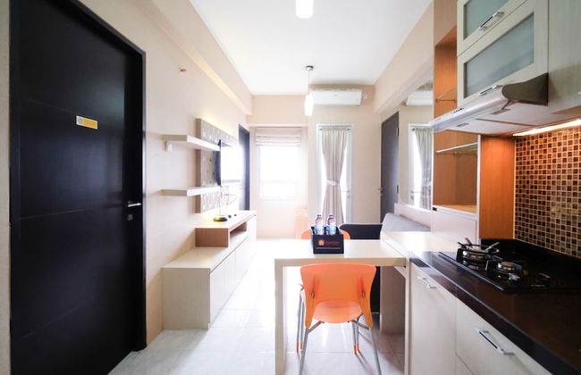 Homey And Tidy 2Br At Puri Mas Apartment - Foto 6