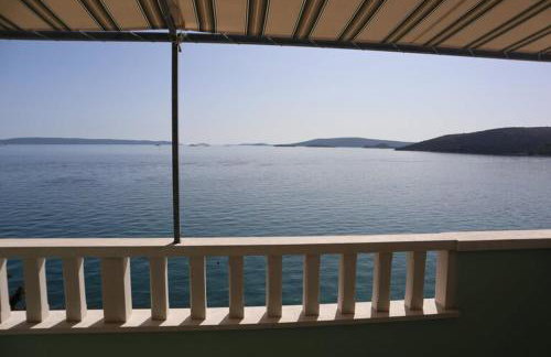 Beachfront apartments Dida - Seget Vranjica - Foto 8