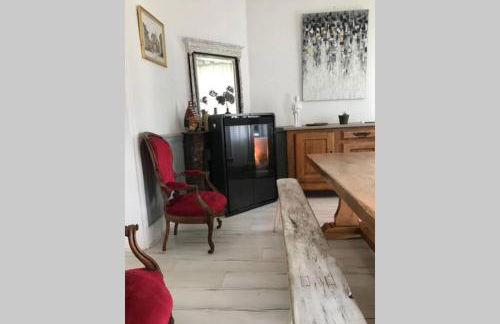 LES HORTENSIAS Spacieuse Maison en ardoise du pays FIBRE - Foto 18