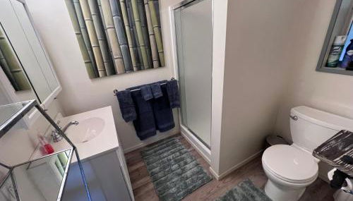 Arcata Forest Retreat Peaceful Redwood Suite 5 min to Downtown Arcata w Private Patio Fountain & Fire Pit - Foto 4