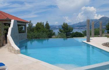 Villa Perpera - Foto 1