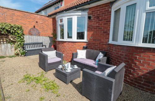 Field Cottage - Photo 20