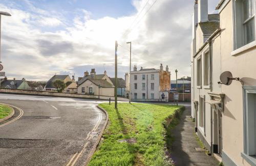 Shipwrights Cottage - Photo 2