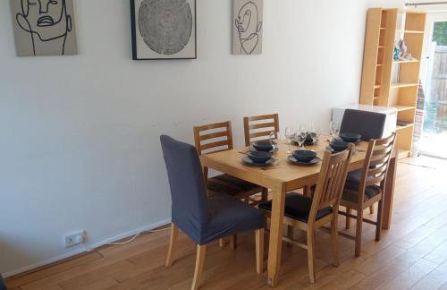 Nice 3 Bedroom House Wimbledon - Foto 6