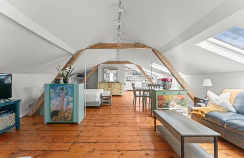 Studio Flat Above Historic Cider Mill - Foto 1