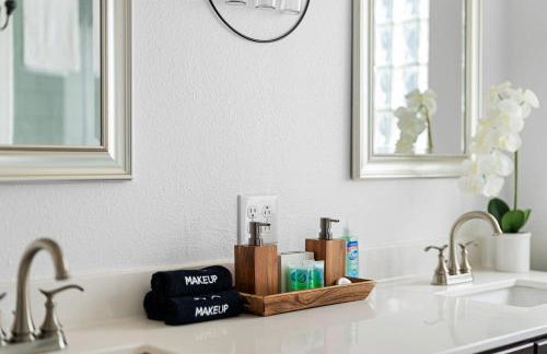 Cedar Park 4BR HotTub PingPong - Photo 3